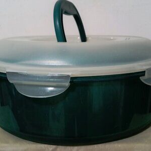 LOCK N LOCK PIE CARRIER WITH HANDLE, LIFT-OUT TRAY AND LID